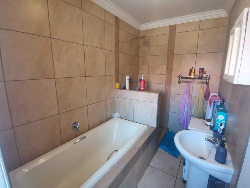 To Let 1 Bedroom Property for Rent in Die Bult North West